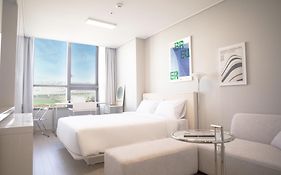 Uh Flat The Songdo